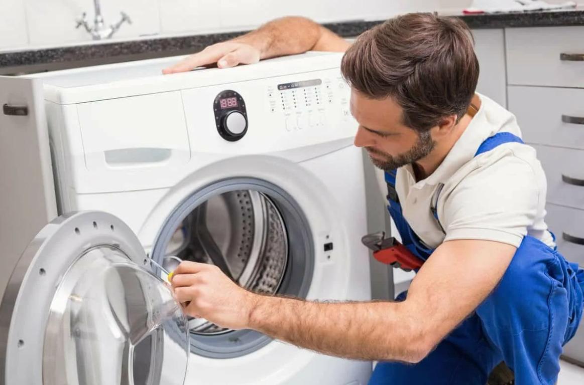 Как правильно выбрать службу по ремонту стиральных машин